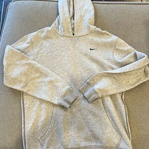 EUC Nike boys gray hoodie sweatshirt size XL. Worn few times
